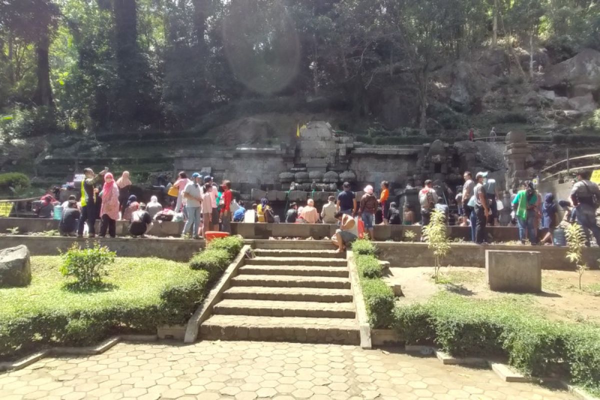 Candi Jolotundo di Mojokerto, Jawa Timur jadi jujugan wisatawan saat peringatan 1 Muharam