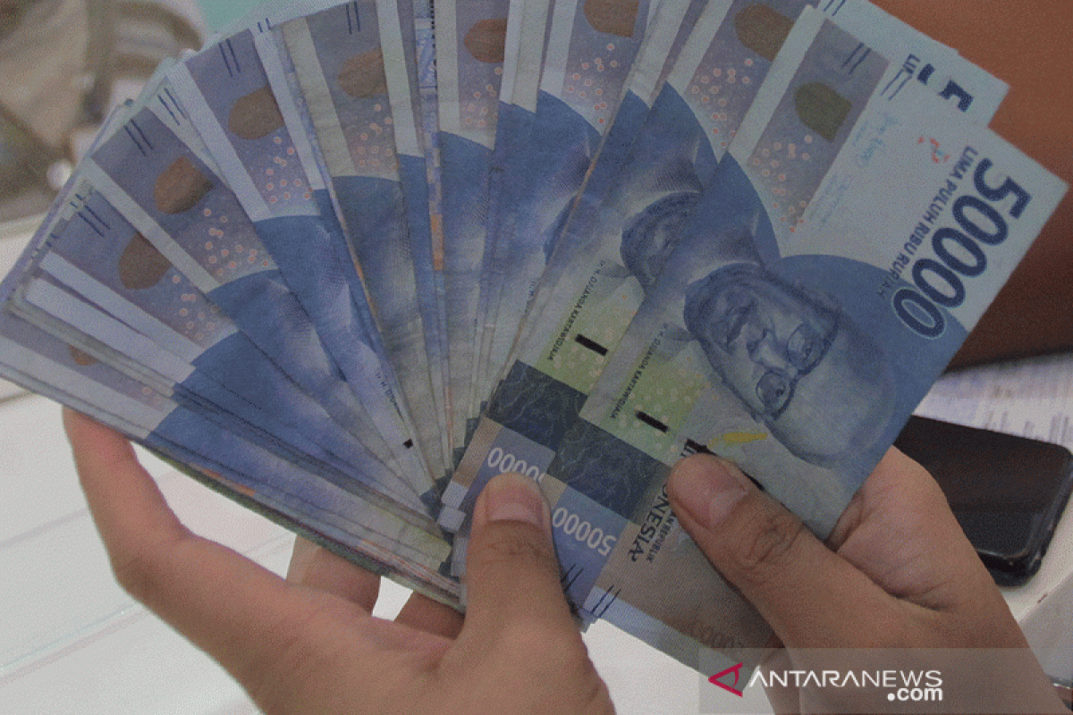 Rupiah Kamis pagi menguat 42 poin ke posisi Rp14.458 per dolar AS