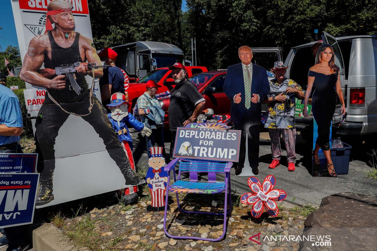 Presiden Trump minta gubernur Pennsylvania untuk buka kembali negara bagian