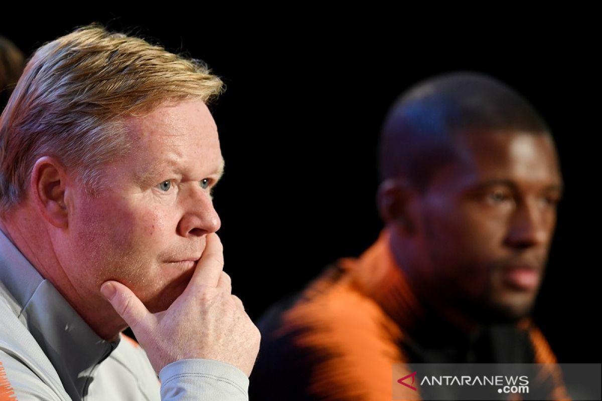 Koeman dikabarkan tertarik boyong Wijnaldum ke Barcelona Spanyol