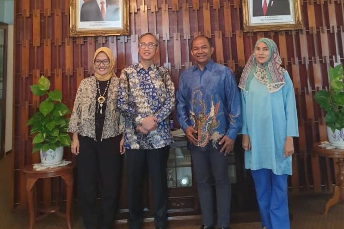 Manajemen Garuda Indonesia berkunjung ke KJRI Penang
