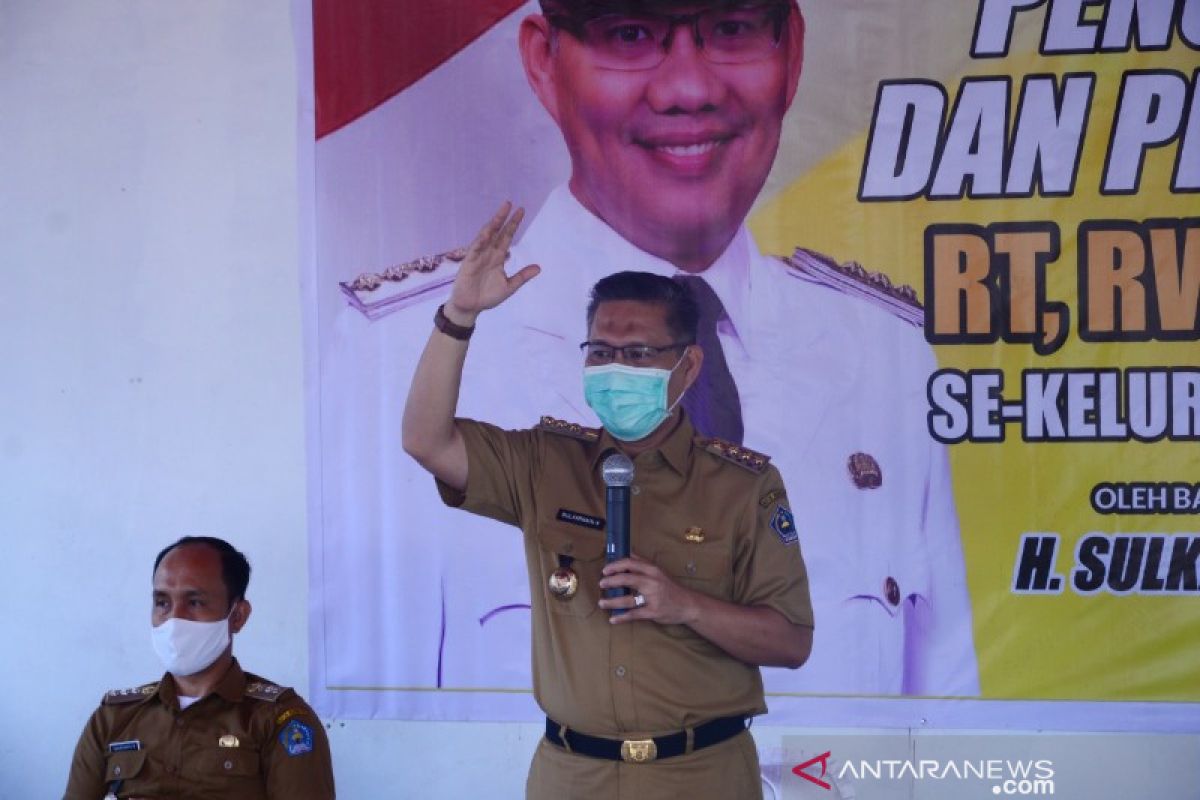 Ribuan Ketua RT/RW di Kota Kendari diasuransikan selama pandemi, termasuk relawan pencegahan COVID-19