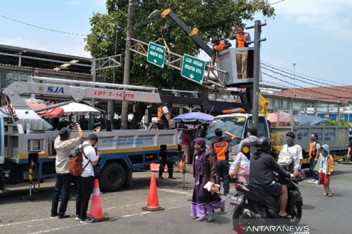 Dishub Kota Bogor: Salah satu tiang penyangga jembatan MA Salmun retak