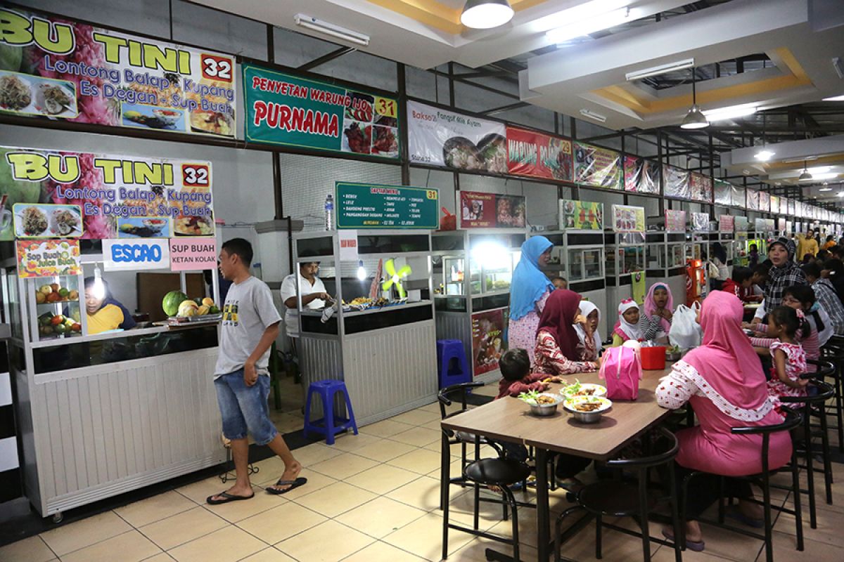 Pemkot  Surabaya bebaskan retribusi sentra wisata kuliner
