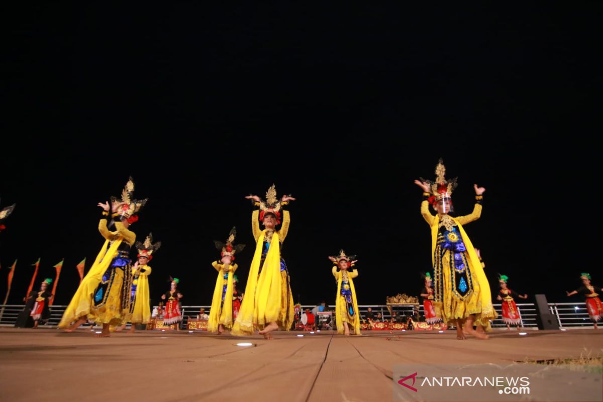 Atraksi seni budaya, tanda dibukanya wisata Boom Marina Banyuwangi