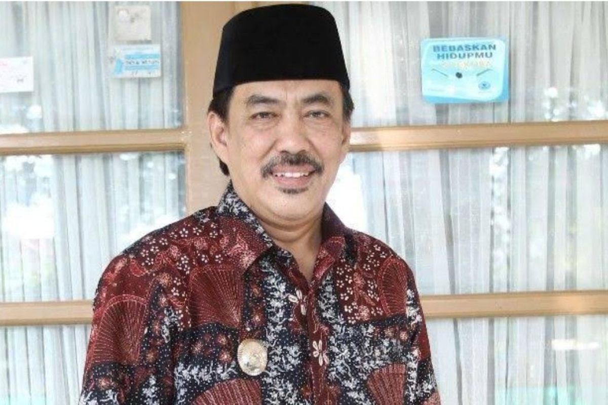 Acting head of  Sidoarjo district dies from suspected COVID-19