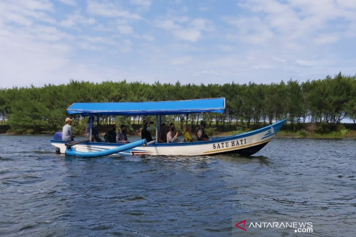 Dispar Kulon Progo memastikan objek wisata menerapkan protokol kesehatan