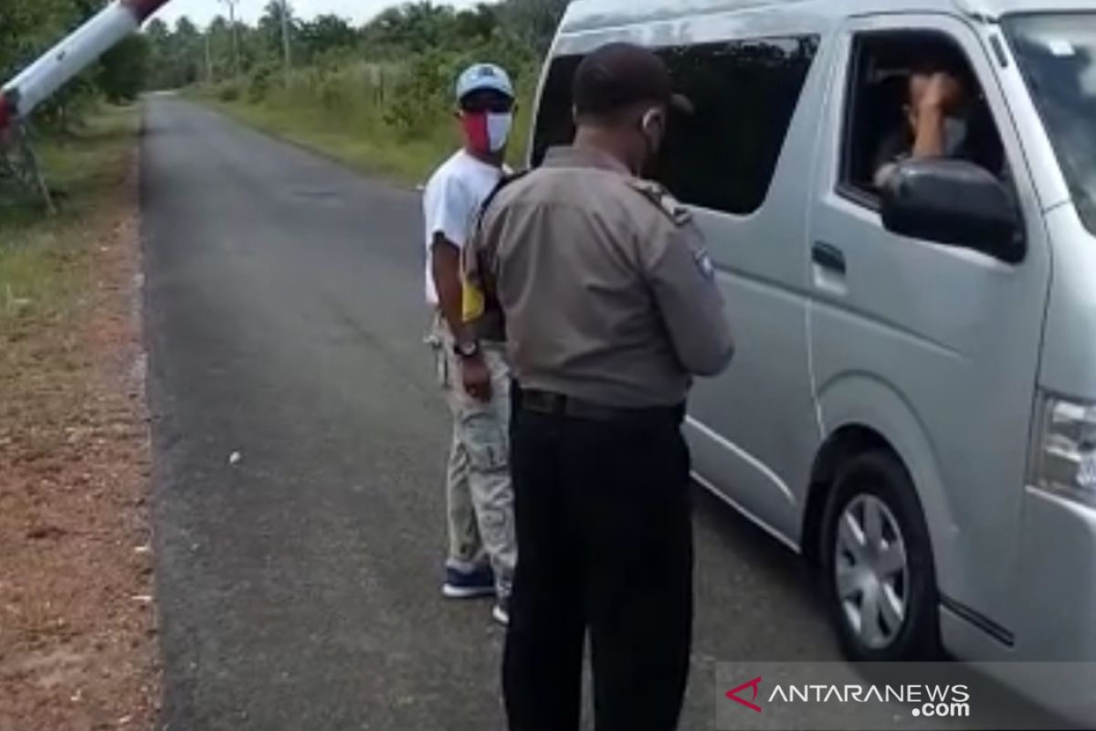 Polsek Belinyu wajibkan seluruh pengunjung pantai pakai masker