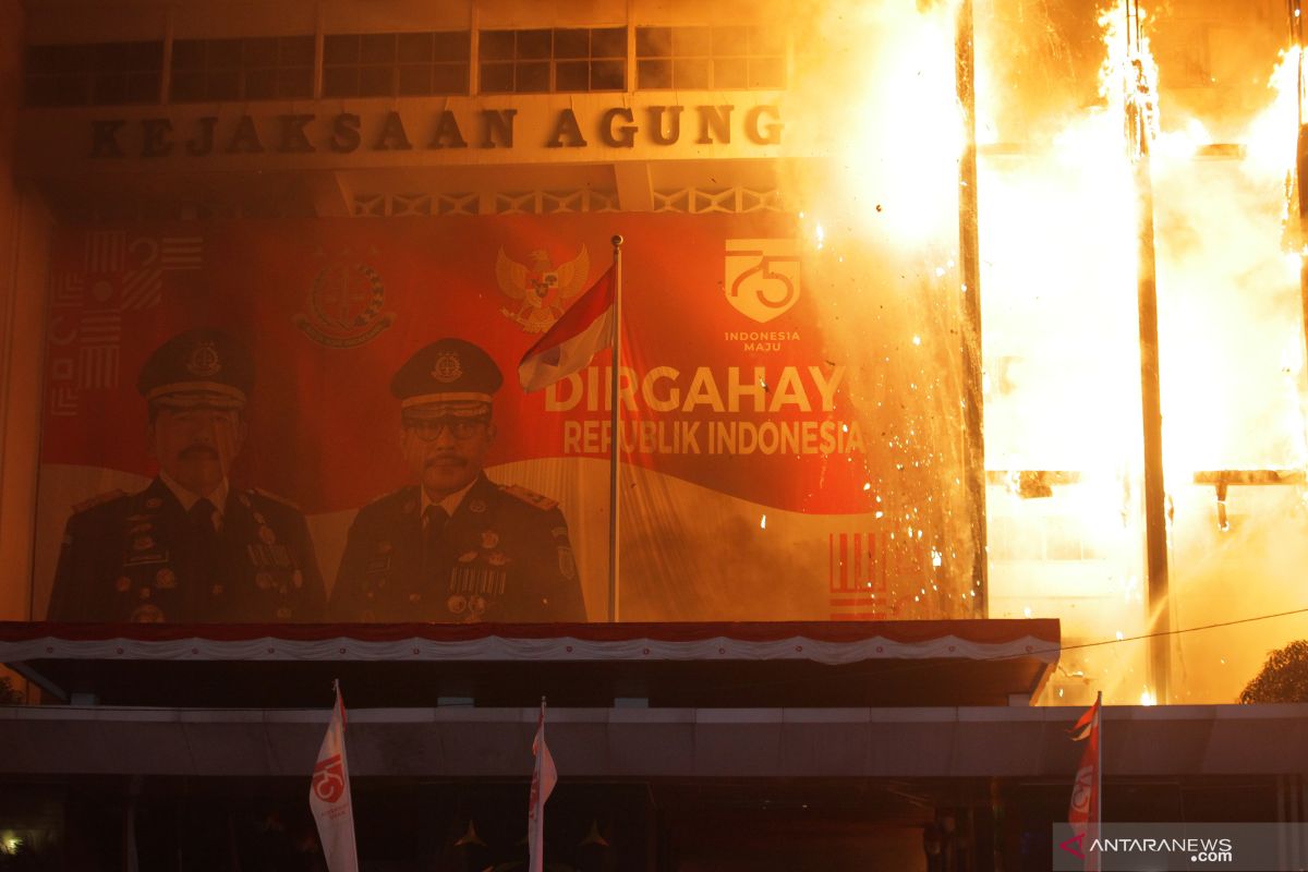 Kebakaran di Gedung Kejaksaan Agung masih tahap pendinginan