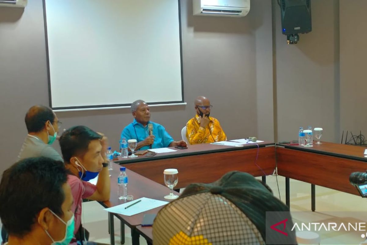 Bupati-Wali Kota wilayah adat Tabi-Saireri seminar implementasi otsus