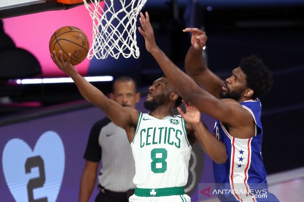 Celtics menyingkirkan Sixers lewat kemenangan sapu bersih