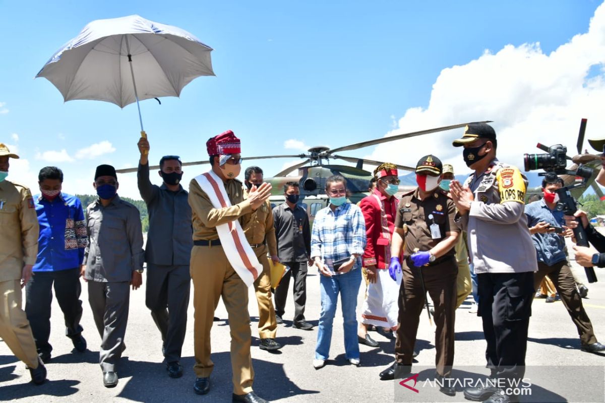 Gubernur Sulsel tinjau kesiapan Bandara Buntu Kunik Toraja