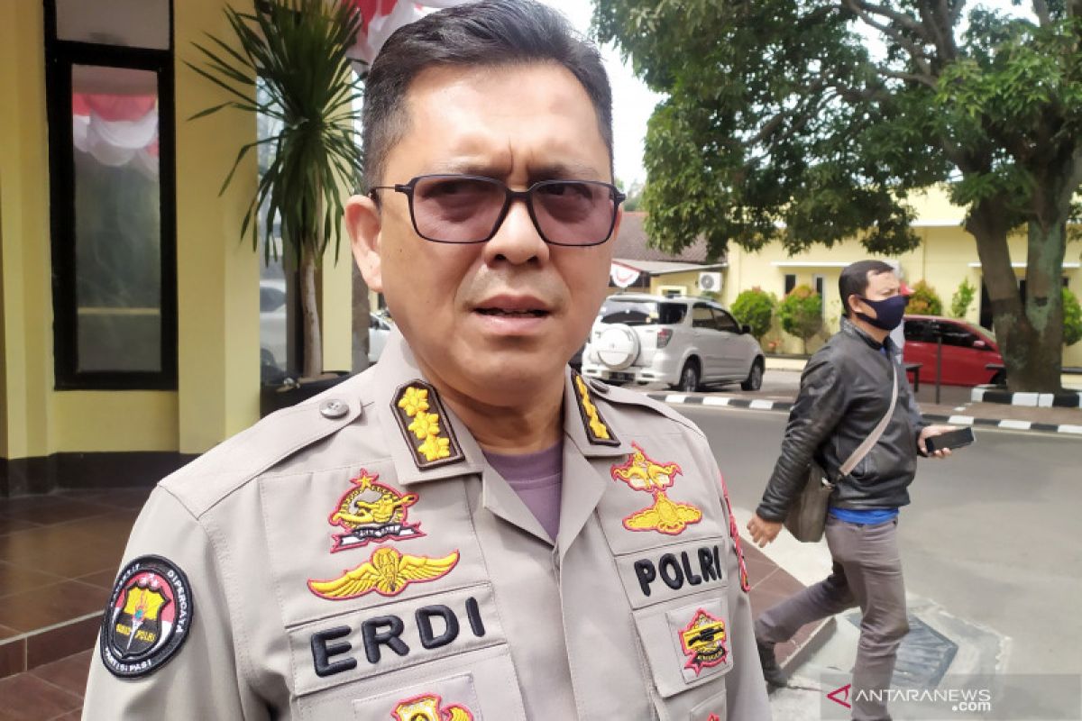 Polisi ungkap motif kasus pelemparan bom molotov ke kantor PDIP Bogor