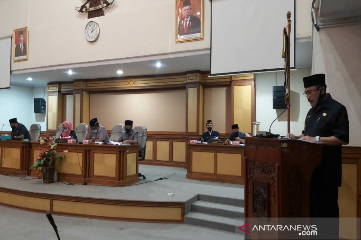 Kulon Progo menurunkan proyeksi pendapatan daerah jadi Rp1,62 triliun