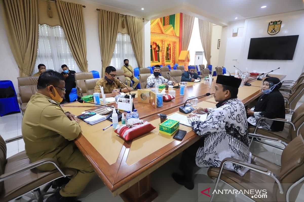 Wali kota dukung PGRI majukan pendidikan di Banda Aceh