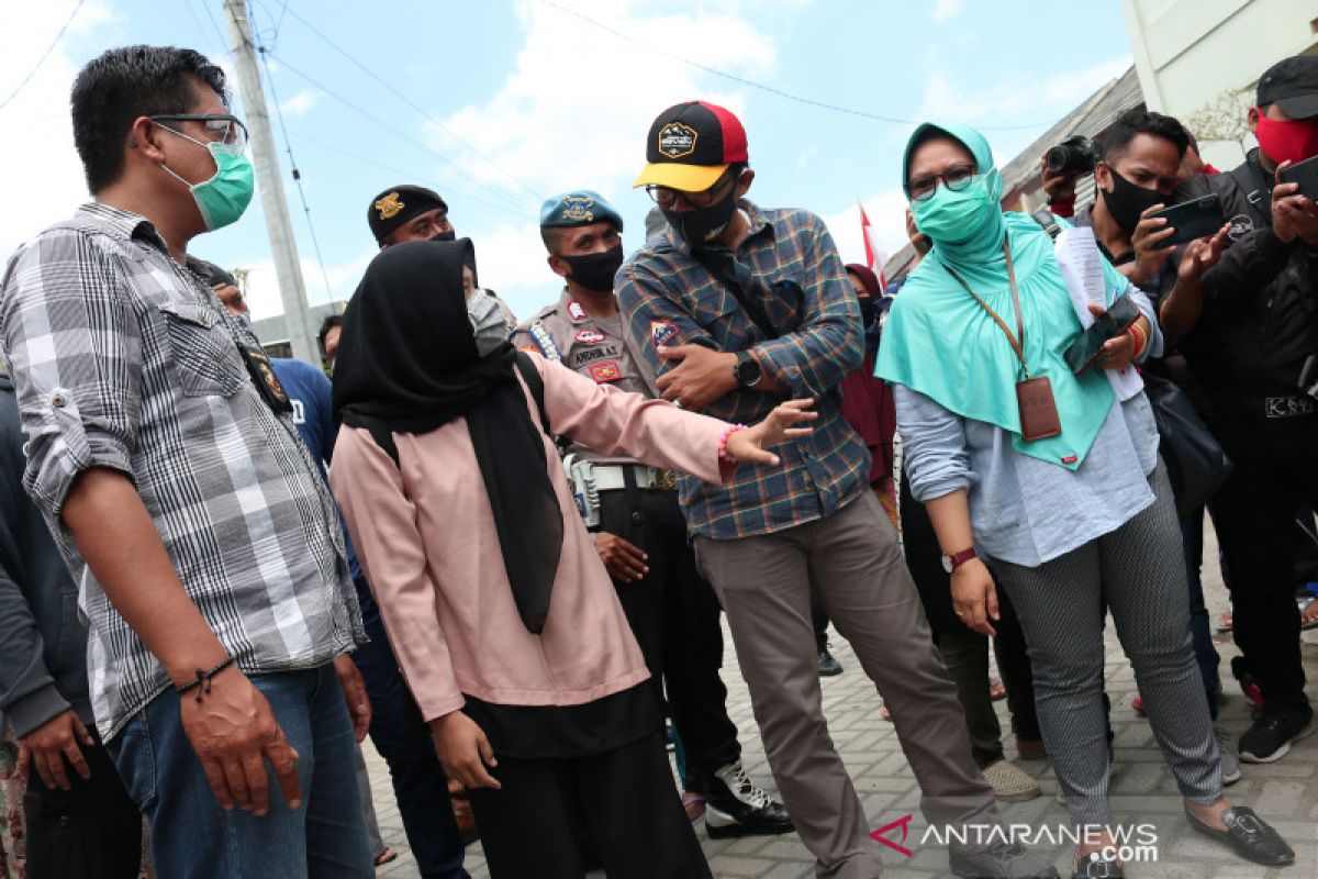 Saksi telepon tersangka saat melihat jasad LNS tergantung di ventilasi