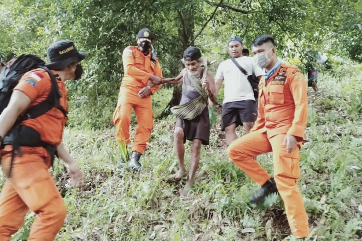 Tim SAR Malut temukan pensiunan  TNI yang hilang di hutan