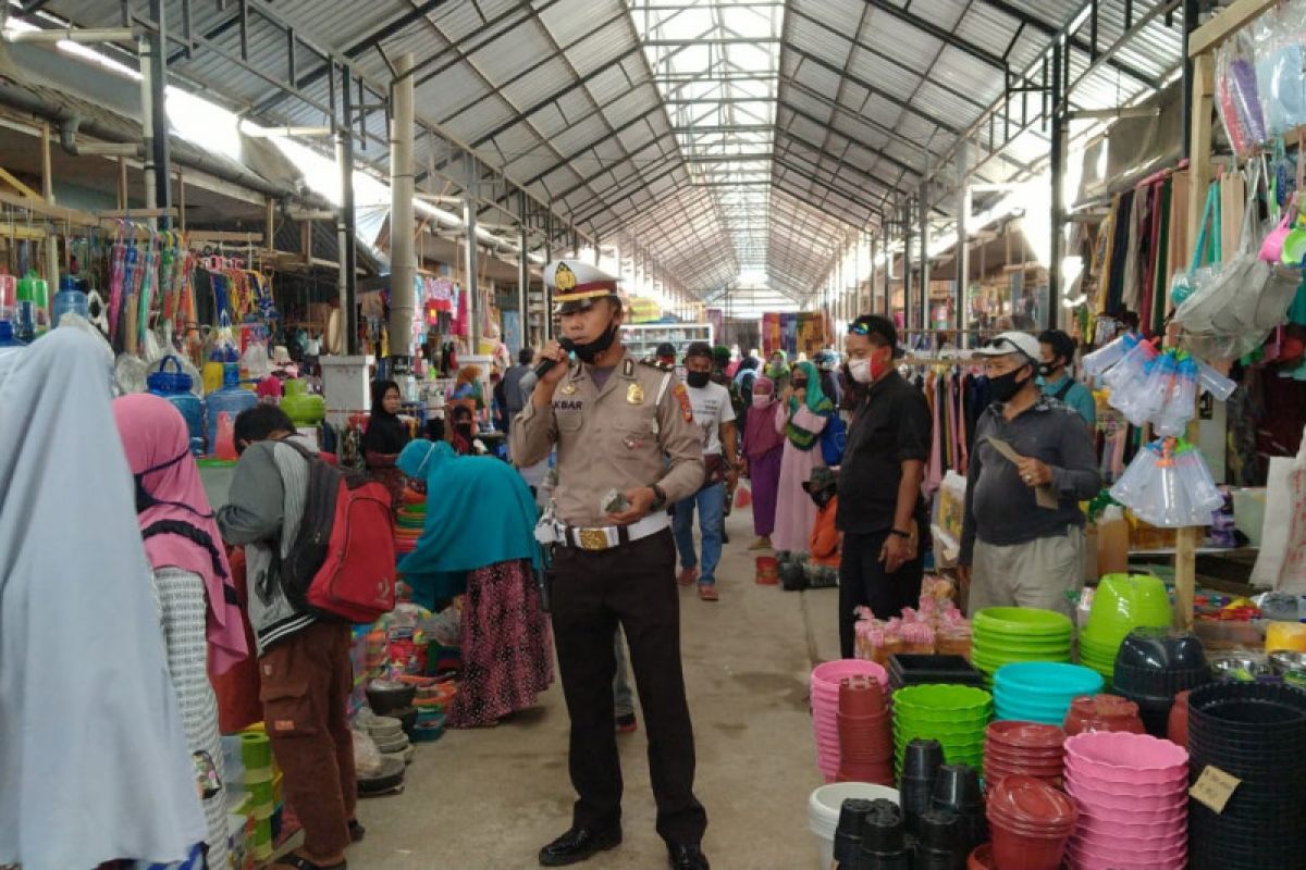 Polres Enrekang gelar patroli skala besar cegah penularan wabah COVID-19