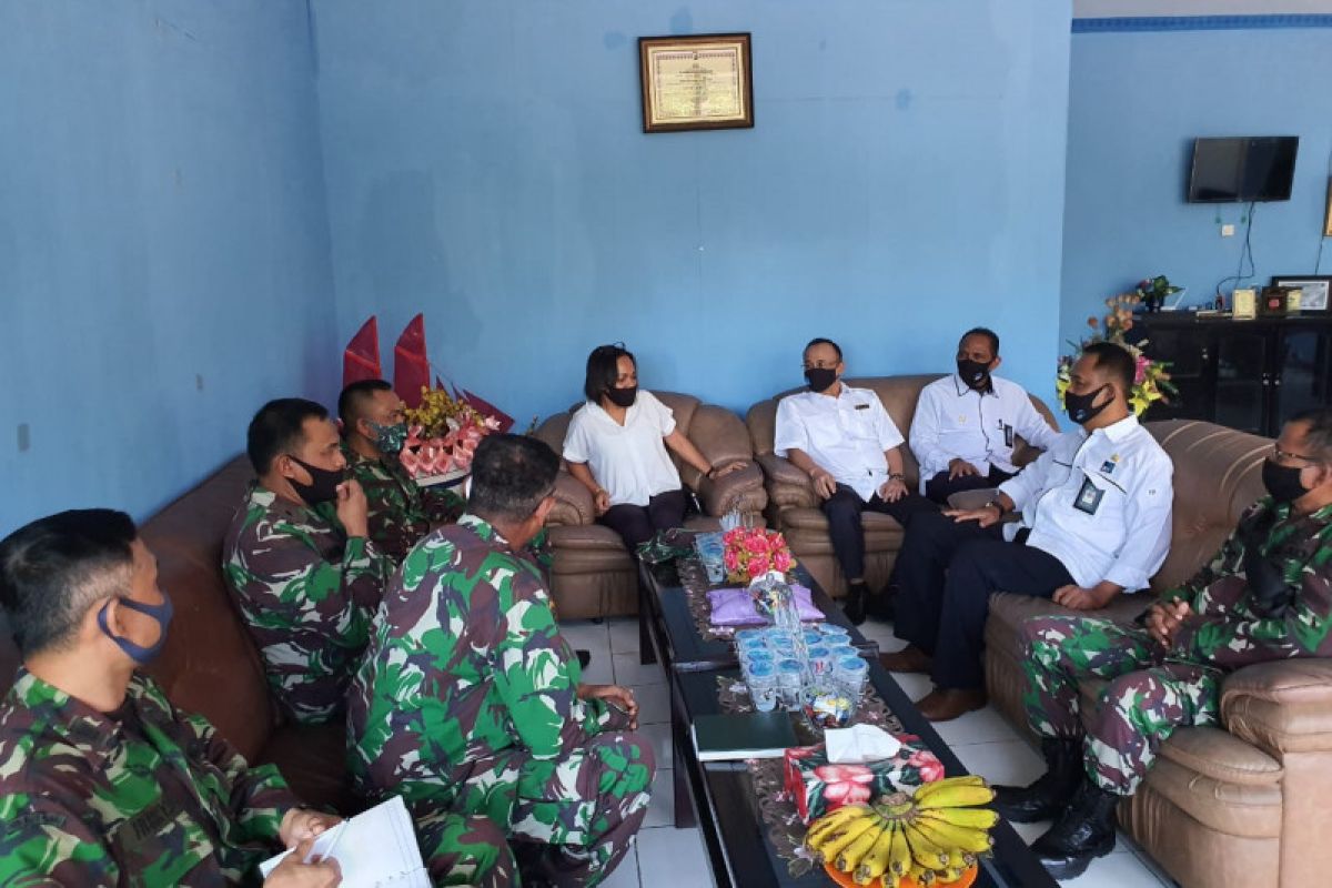 Waka Pendam XVII/Cenderawasih silaturahim dengan tiga media Jayapura