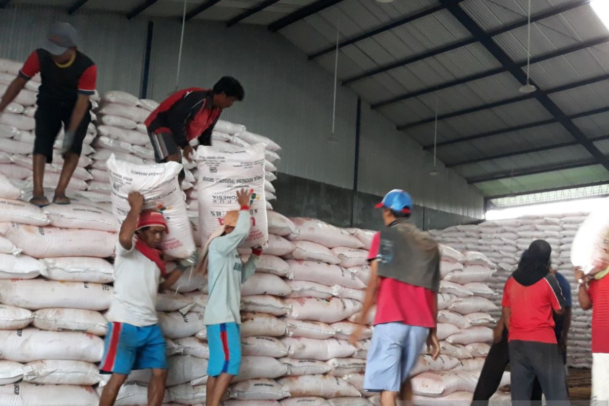 Pupuk Kujang pastikan pasokan pupuk bersubsidi aman untuk petani di Karawang