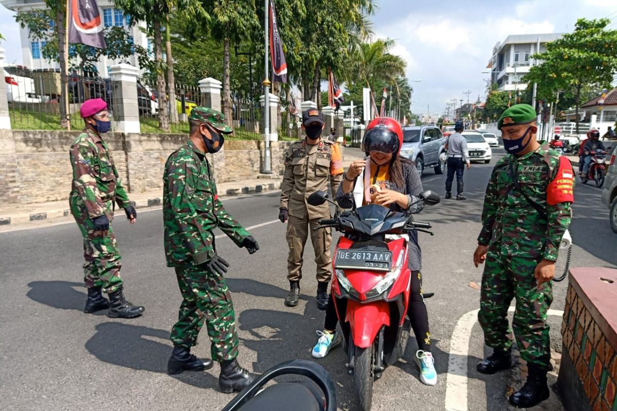 Pemkot Bandarlampung gencarkan patroli pengawasan wajib masker