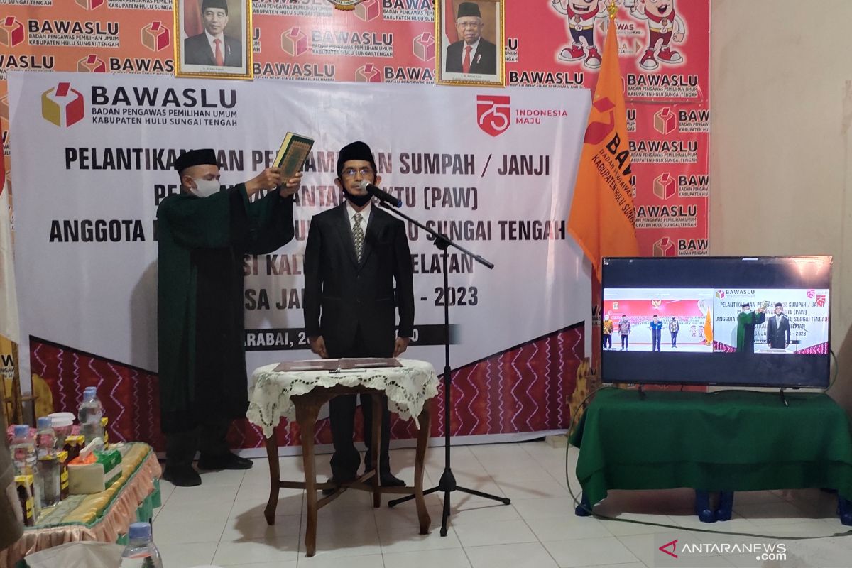 Ahmad Zulfadhli resmi dilantik PAW Komisioner Bawaslu HST