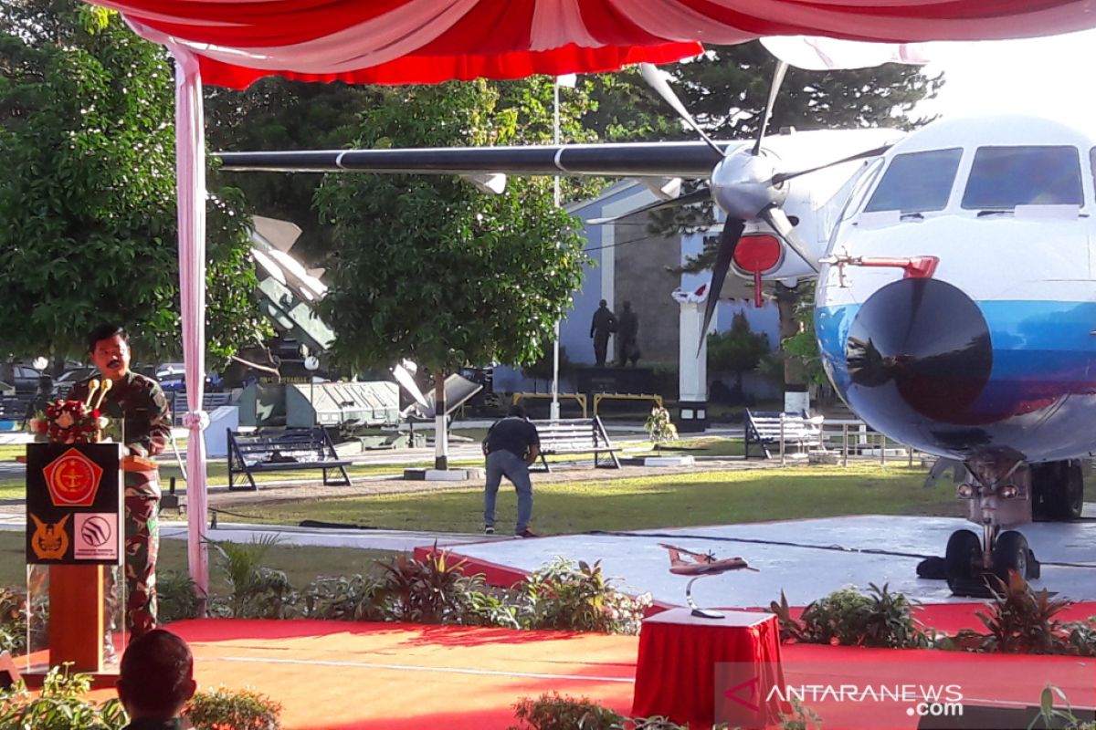 Panglima TNI meresmikan Monumen Pesawat N250 di Muspusdirla Yogyakarta