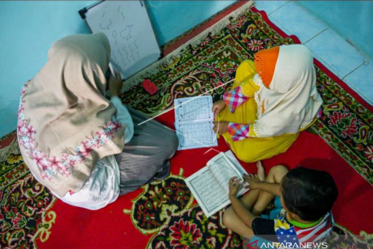 Gubernur bolehkan belajar tatap muka di SMA sederajat di Sulteng