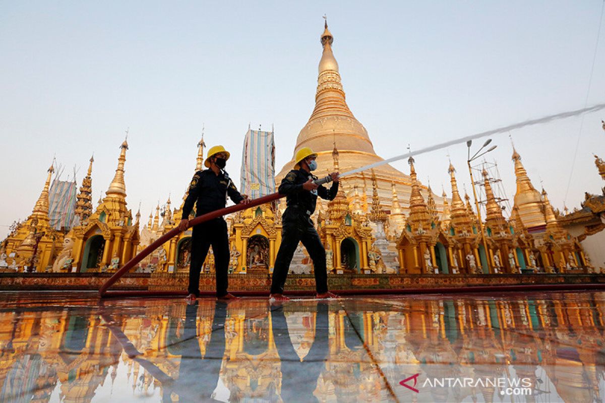 Kasus COVID-19 meningkat, Myanmar bergegas membangun RS lapangan