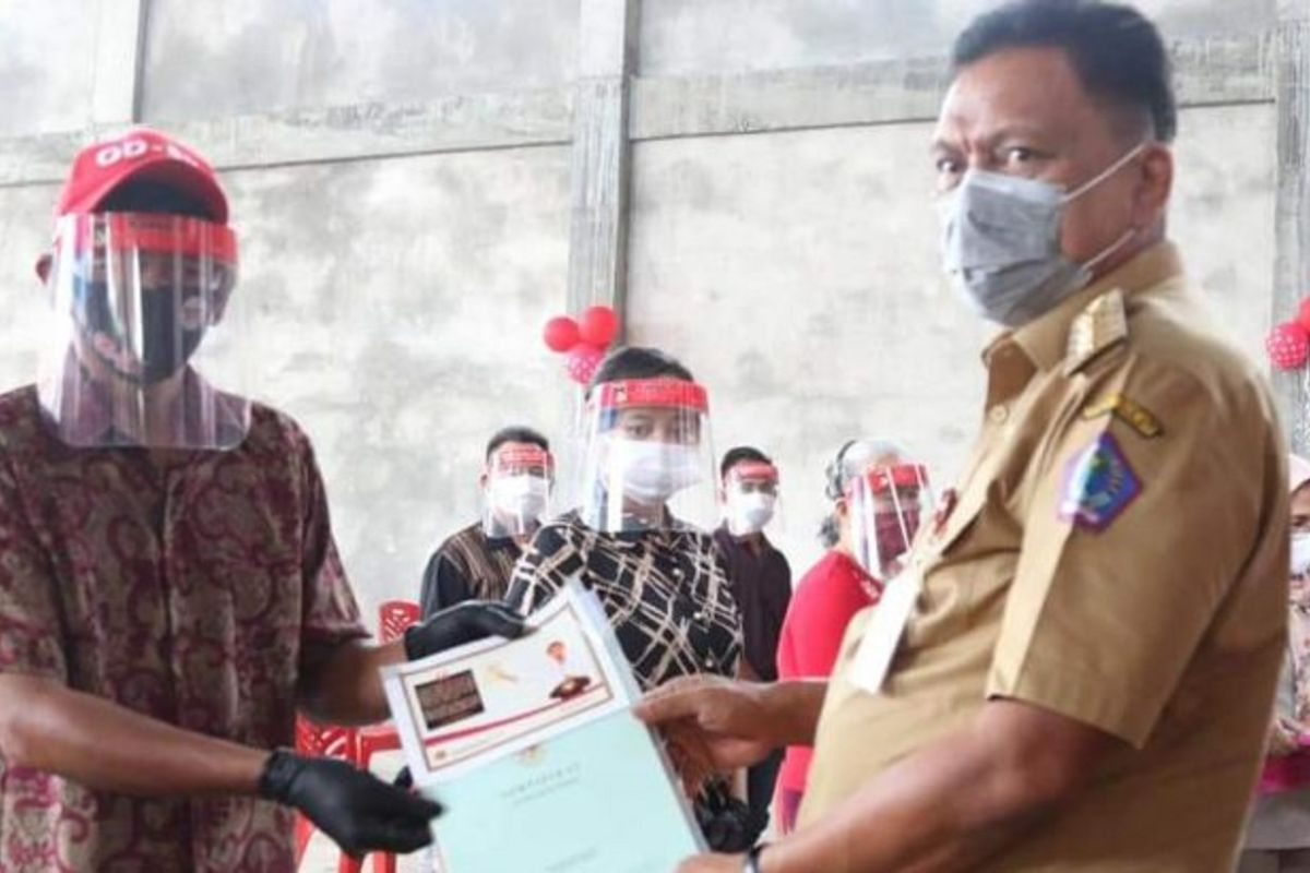 Empat desa di Minahasa mendapatkan 1.000 sertifikat redistribusi