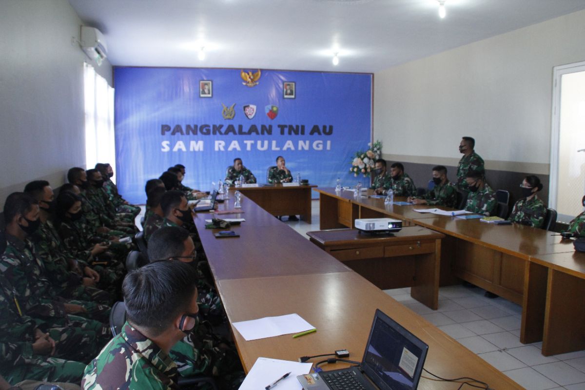 Tim Itjen TNI kunjungi Lanud Sam Ratulangi