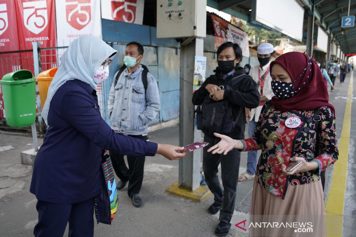 Kemenkes bagikan satu juta masker