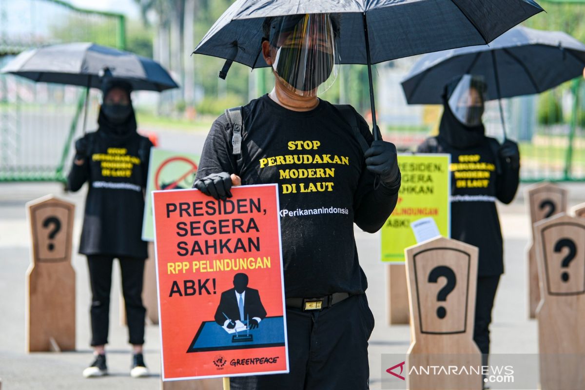 35 WNI awak kapal perikanan meninggal di kapal ikan asing