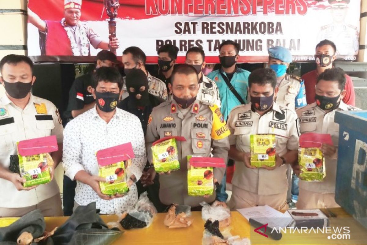 Satres Narkoba Polres Tanjungbalai ringkus kurir 6.000 gram sabu