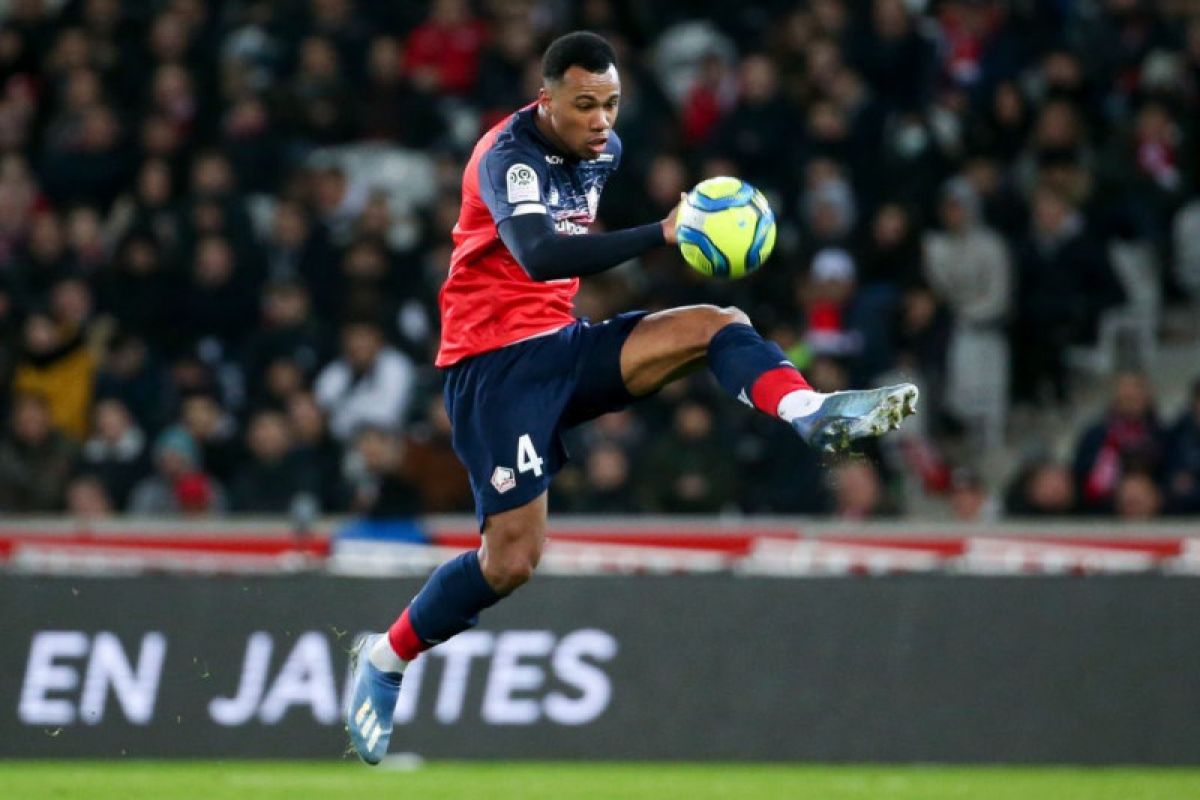 Arsenal resmi hadirkan Gabriel dari Lille