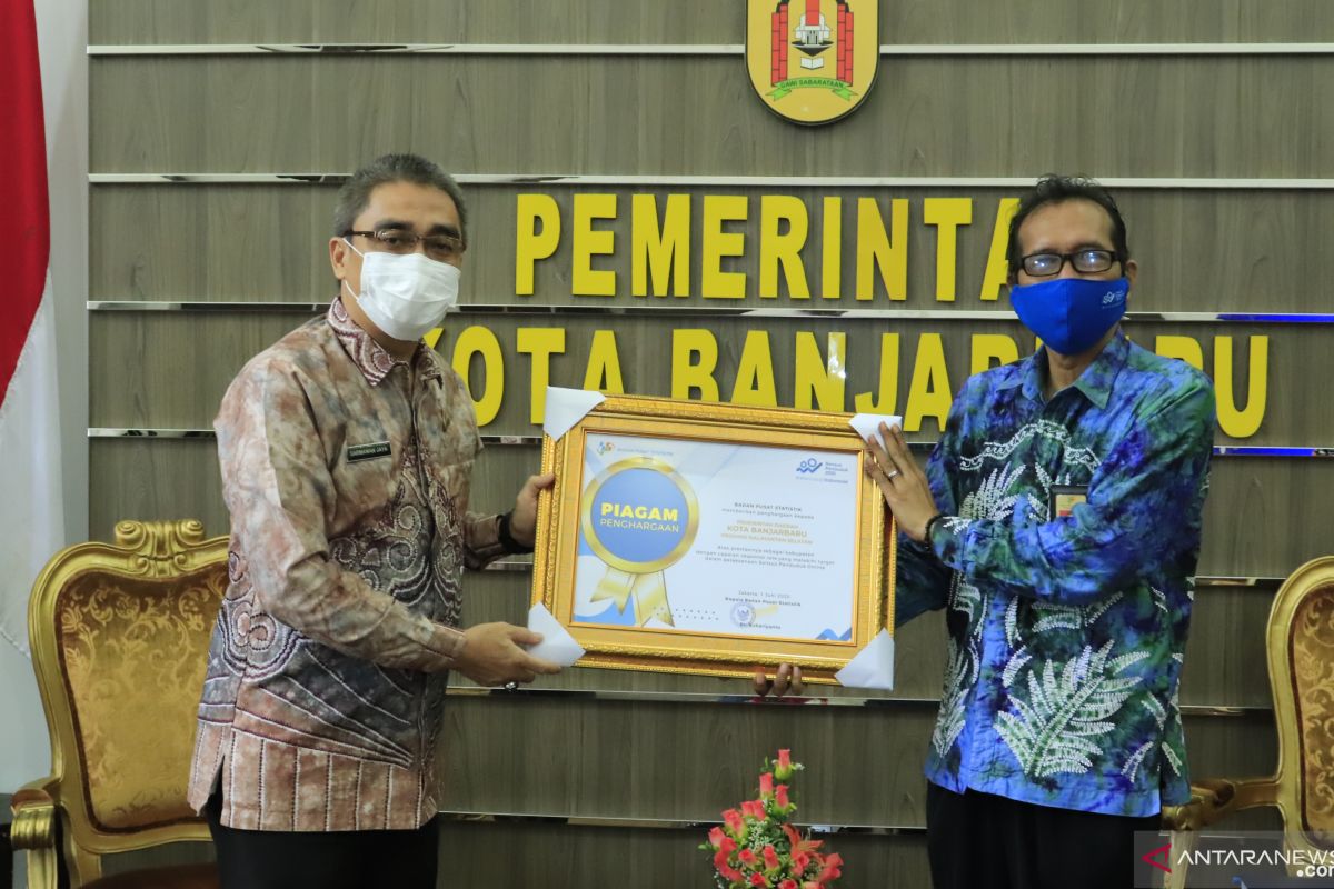 Pemkot Banjarbaru raih penghargaan BPS atas sensus online