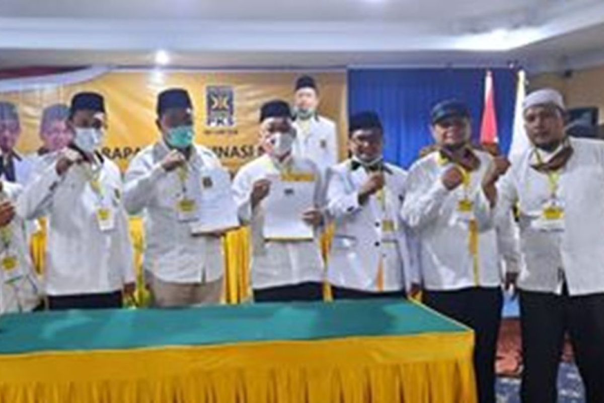 PDI Perjuangan, Gerindra dan PKS usung H Rizal-Aripay