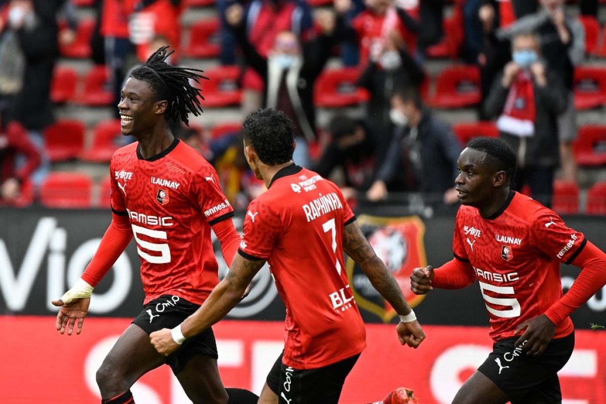 Liga Prancis: Diwarnai dua kartu merah, Rennes atasi Montpellier 2-1