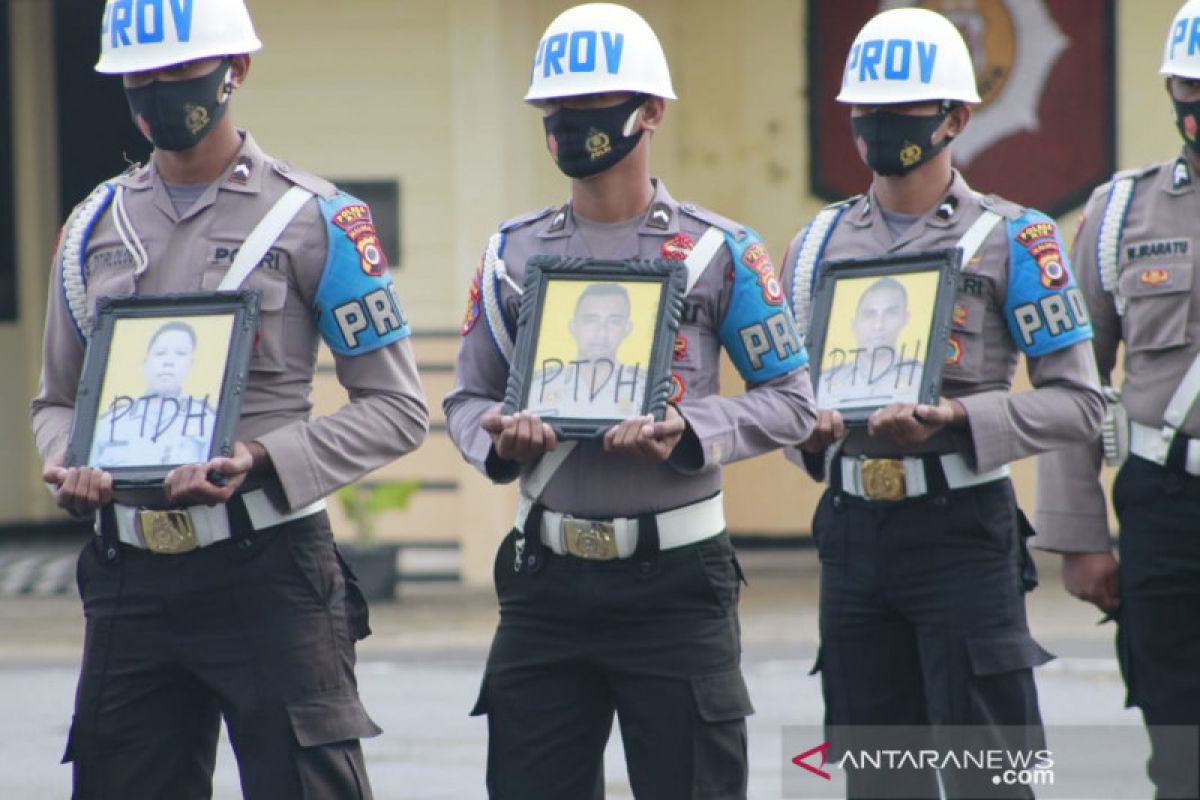 Tiga oknum anggota Polres Kepulauan Tanimbar dipecat