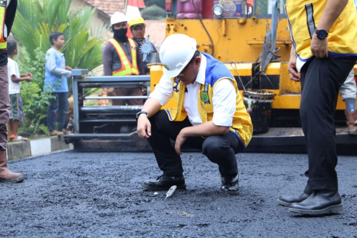 Musi Banyuasin mulai  operasikan pabrik aspal karet