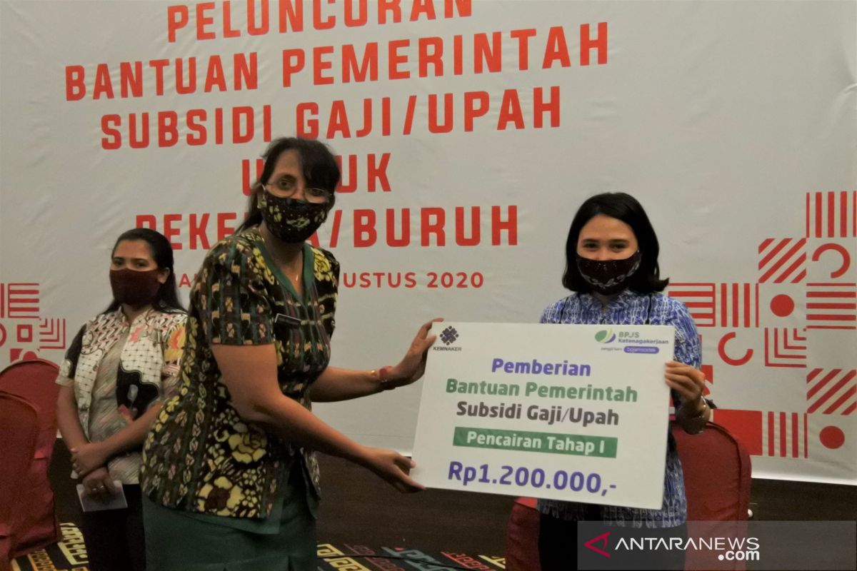 Pekerja manfaatkan subsidi gaji tutupi kenaikan biaya transportasi