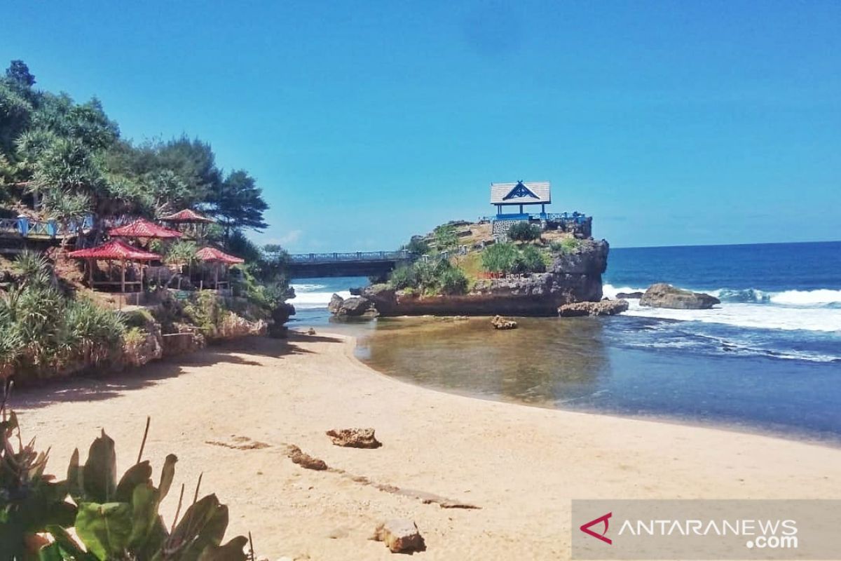 Gunung Kidul perpanjang uji coba pembukaan objek wisata