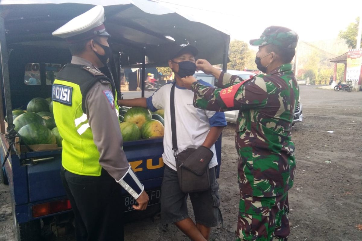 TNI-Polri dukung Pergub Bali terkait denda tak bermasker cegah COVID-19