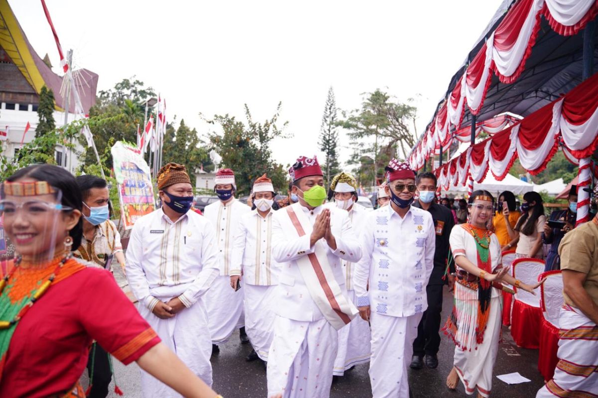 Wagub Sulsel Andi Sudirman apresiasi toleransi masyarakat Toraja