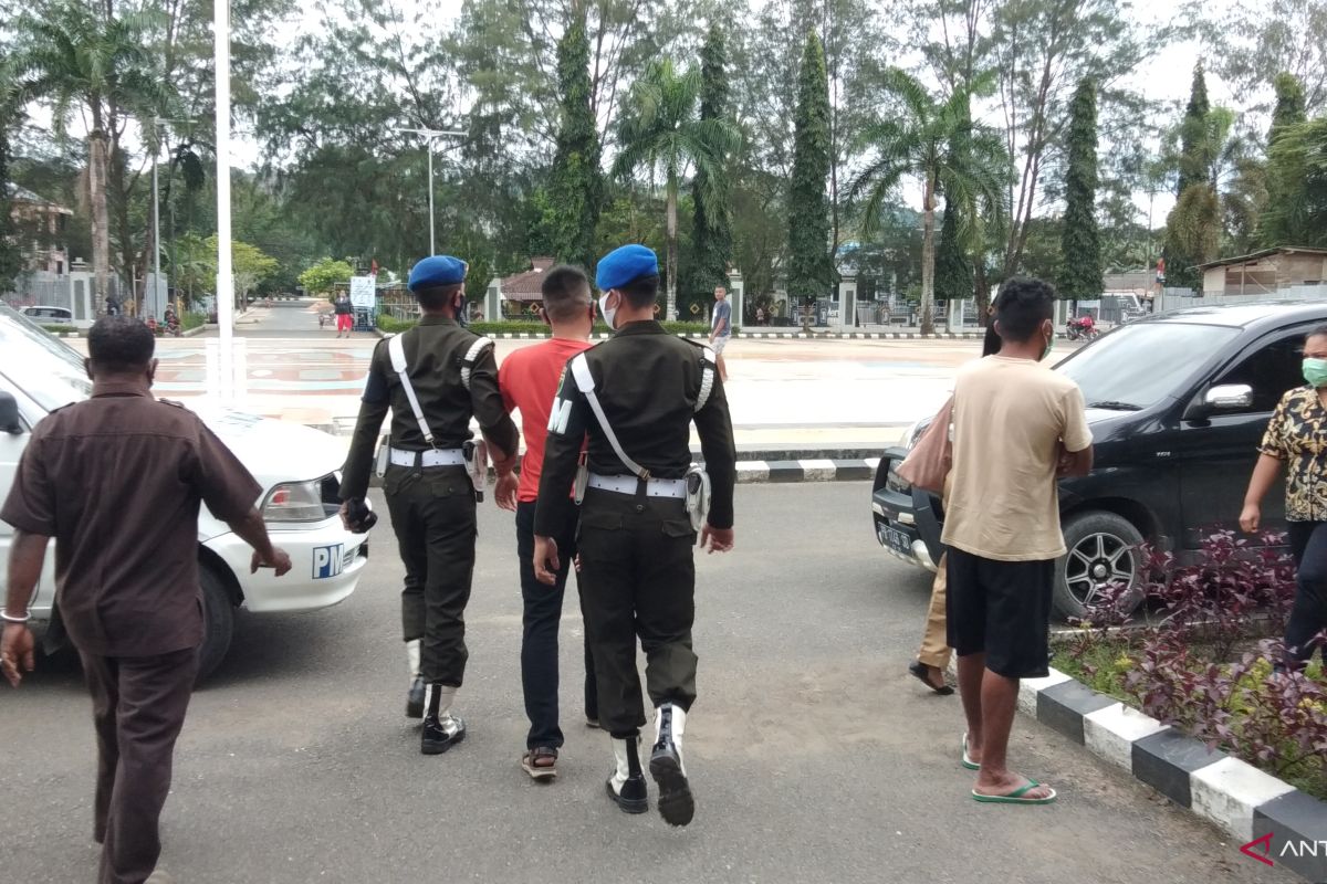 Oknum TNI AD berlaku arogan kepada petugas Satgas COVID-19 Sorong