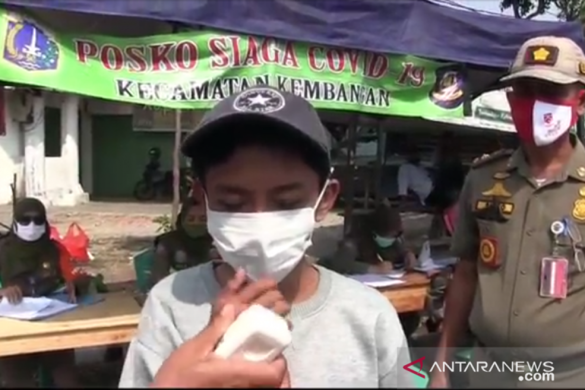 Remaja tak bermasker di Jakbar diberi sanksi lafalkan Pancasila