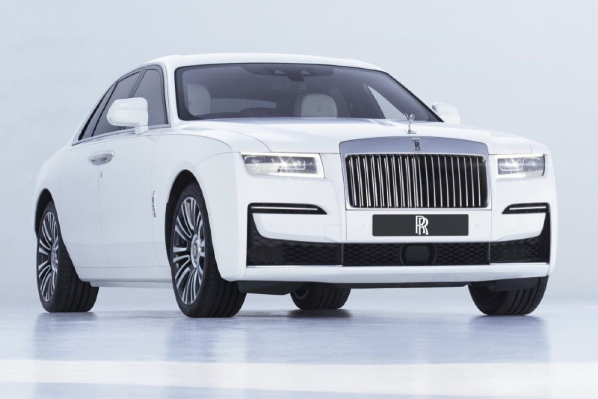 Spesifikasi Rolls-Royce Ghost Generasi Kedua