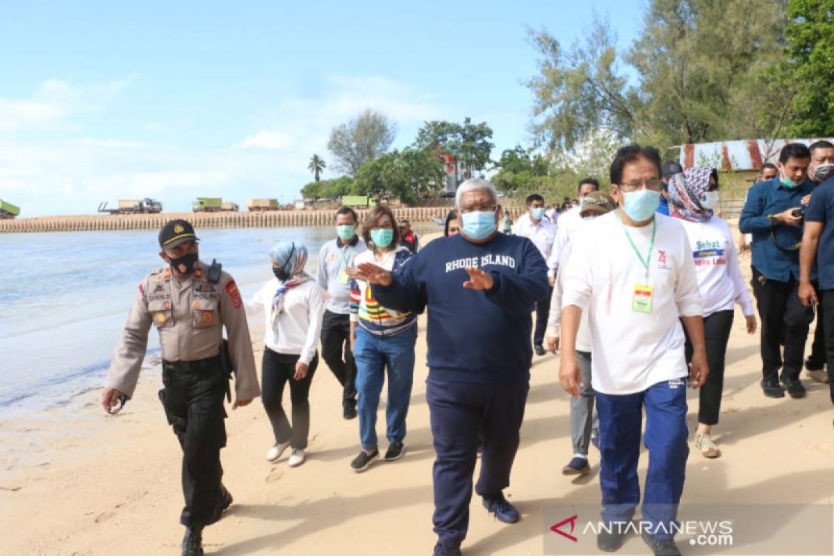 Sofyan Djalil kunjungi kawasan wisata Pantai Toronipa di Sultra