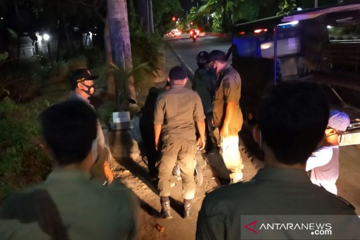 Satpol PP Denpasar sosialisasikan protokol kesehatan