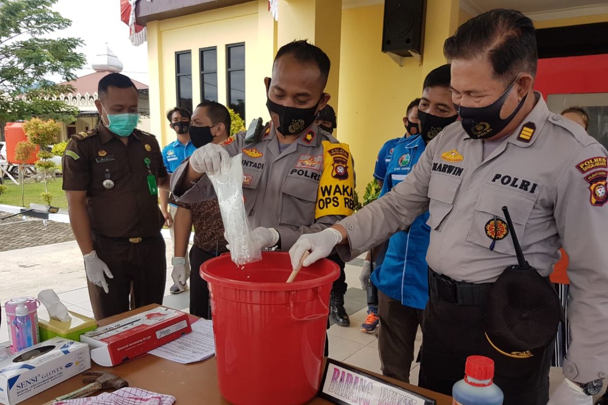 Polres Singkawang musnahkan barang bukti Narkotika dari pelaku AS dan EDY